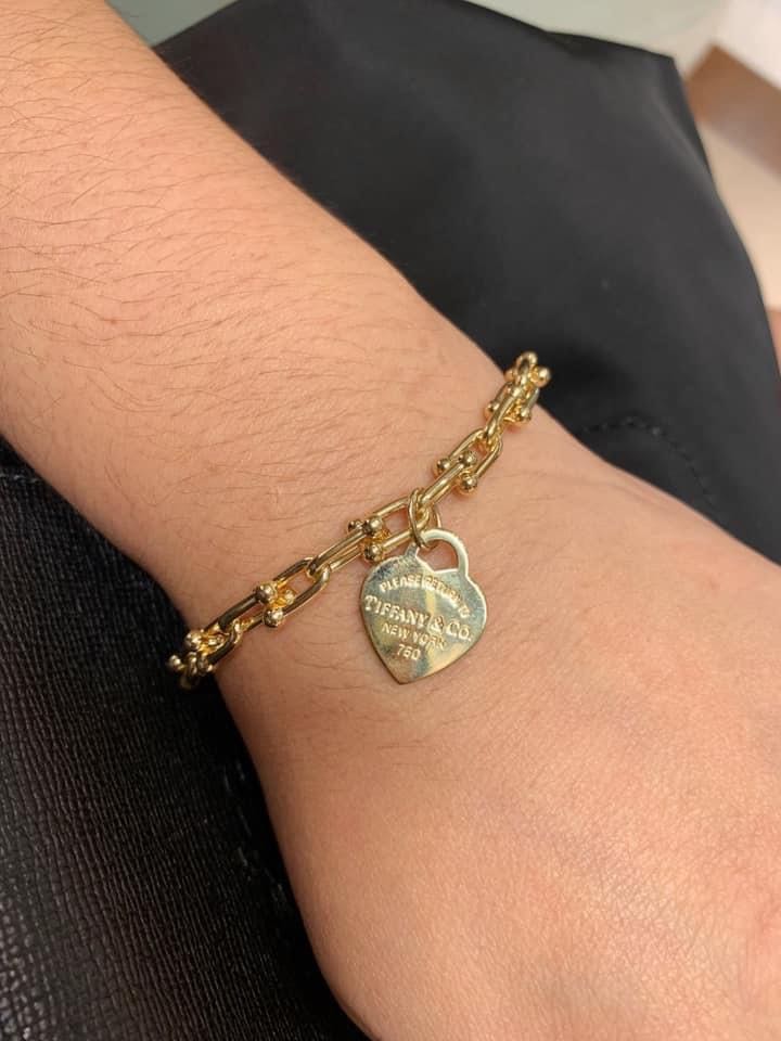 Gold link top bracelet for charms