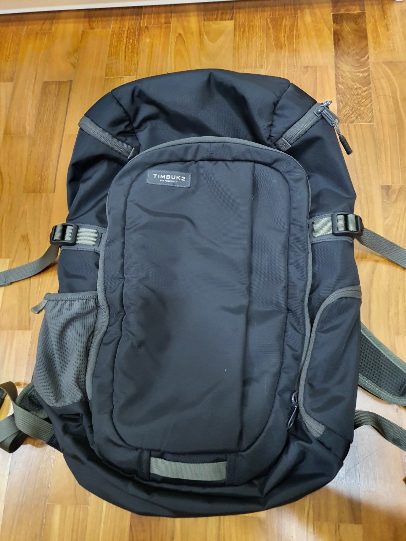 Armory laptop backpack top