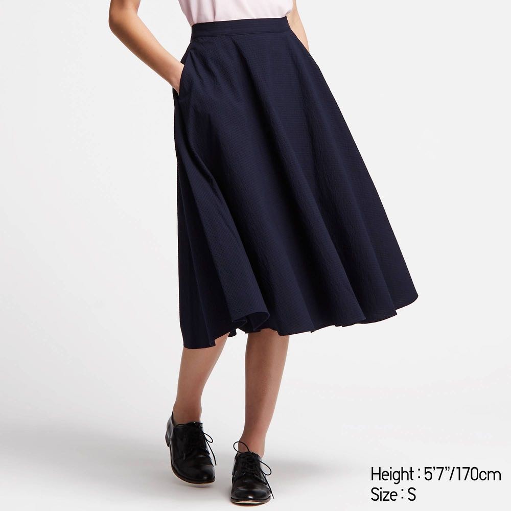 Uniqlo Navy Blue Skirt, Women's Fashion ...