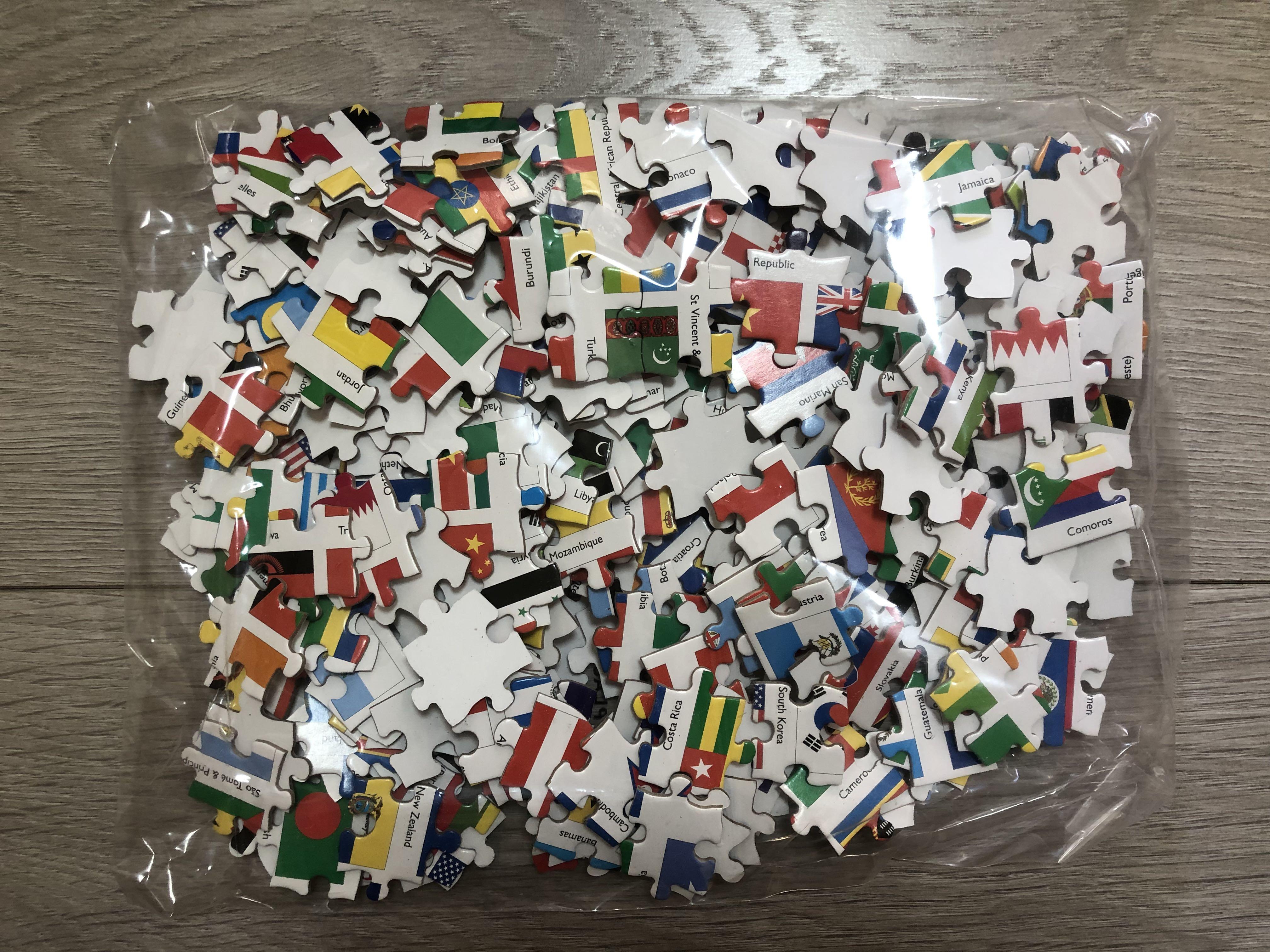 Usborne Flags of the world book and jigsaw, 興趣及遊戲, 玩具 & 遊戲類 Carousell