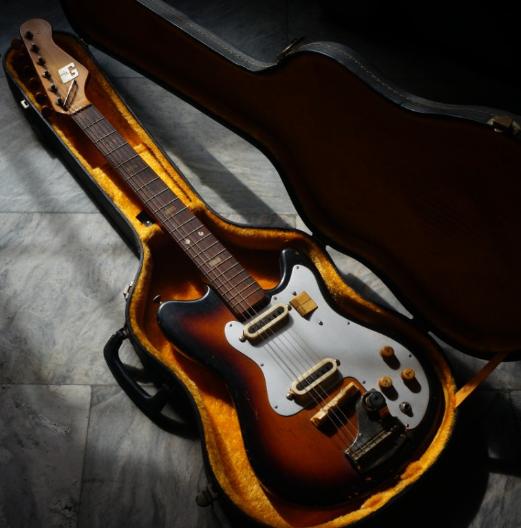 Vintage Japanese Electric Guitar, Hobbies & Toys, Music & Media