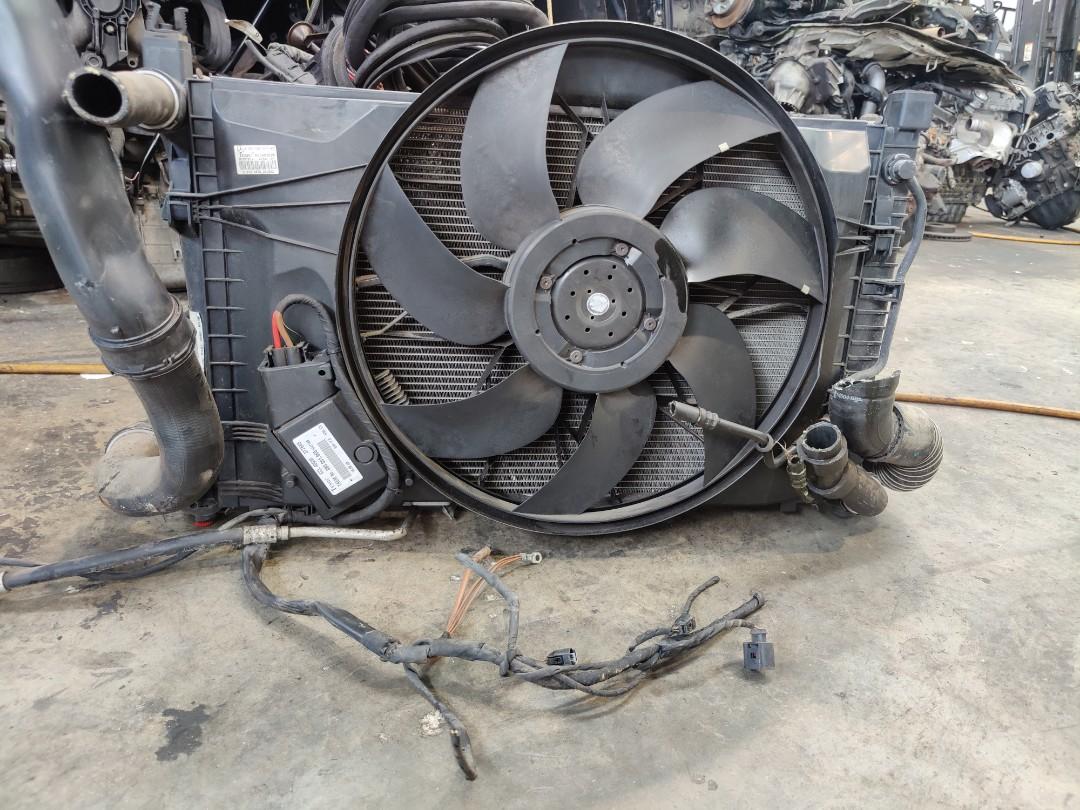W203 Radiator Fan Set, Auto Accessories on Carousell