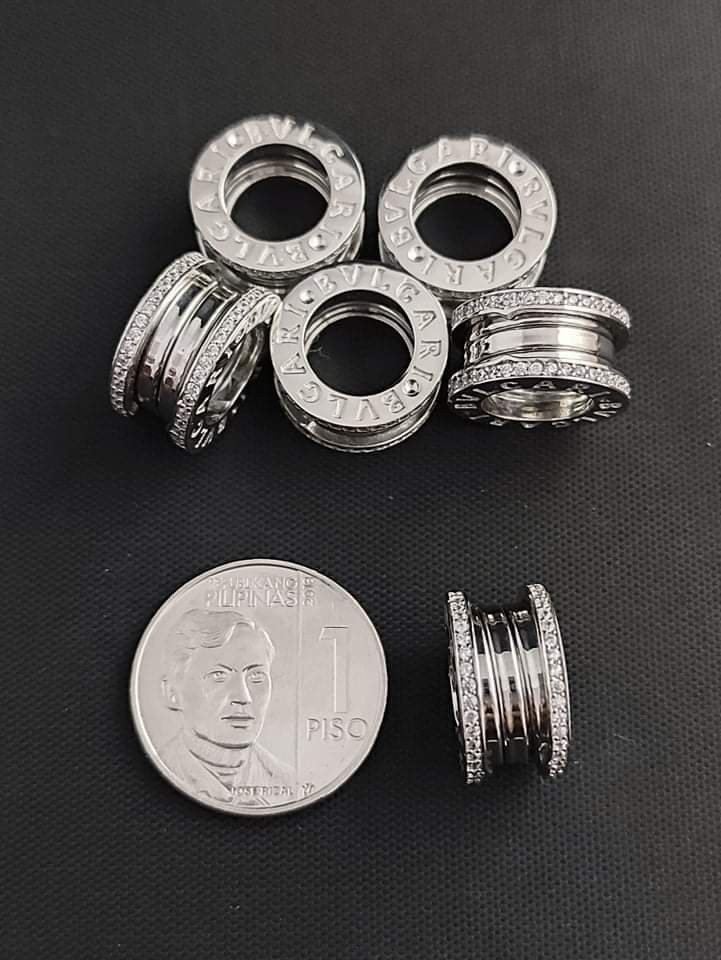 Bvlgari pendant white gold deals