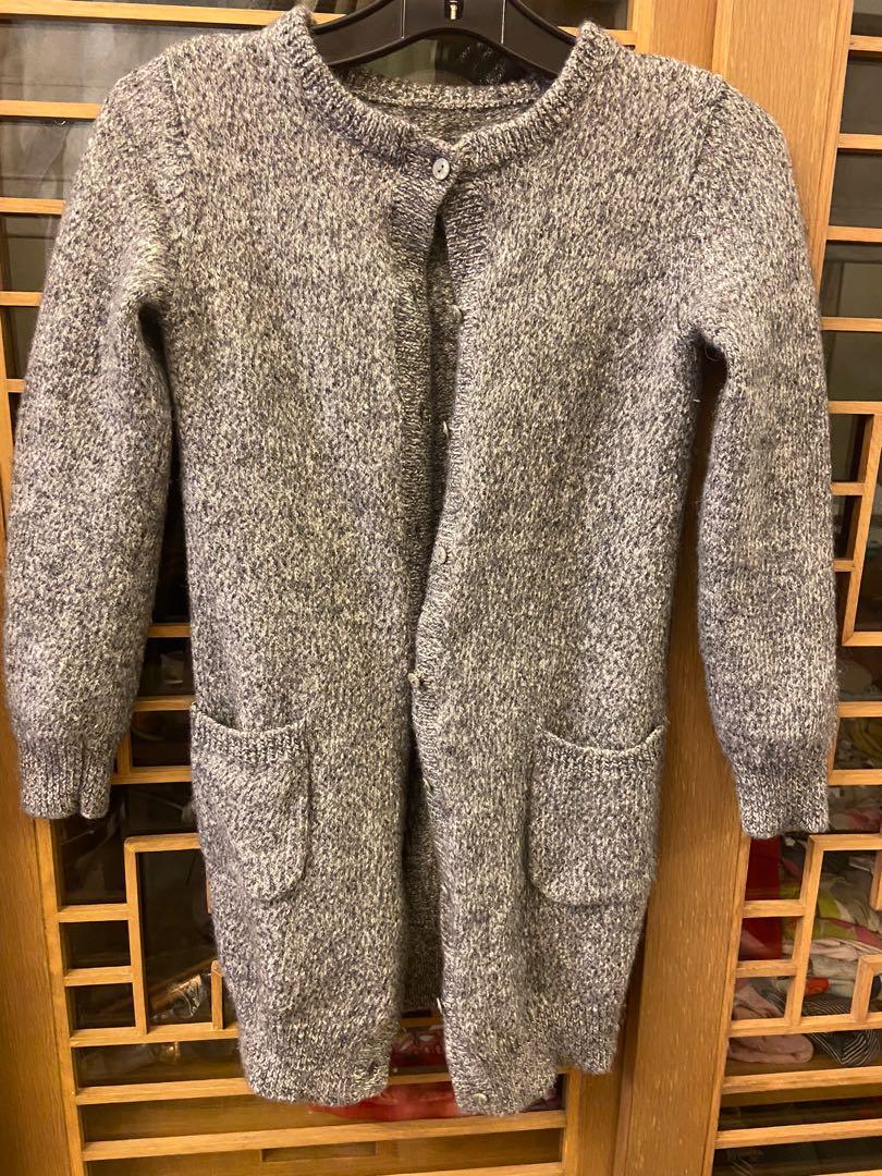 Wool Winter jacket （分類：外套及戶外衣服）位於 Hong Kong。 由 adedebbie 提交（商品編號 1124626451，圖片 2）。簡介： Worn just once but not my size. Good for the cold weather. Will fit size 34-36。