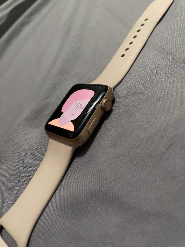Apple Watch Series 3 - 42mm gold, Mobile Phones \u0026 Gadgets, Wearables \u0026  Smart Watches on Carousell