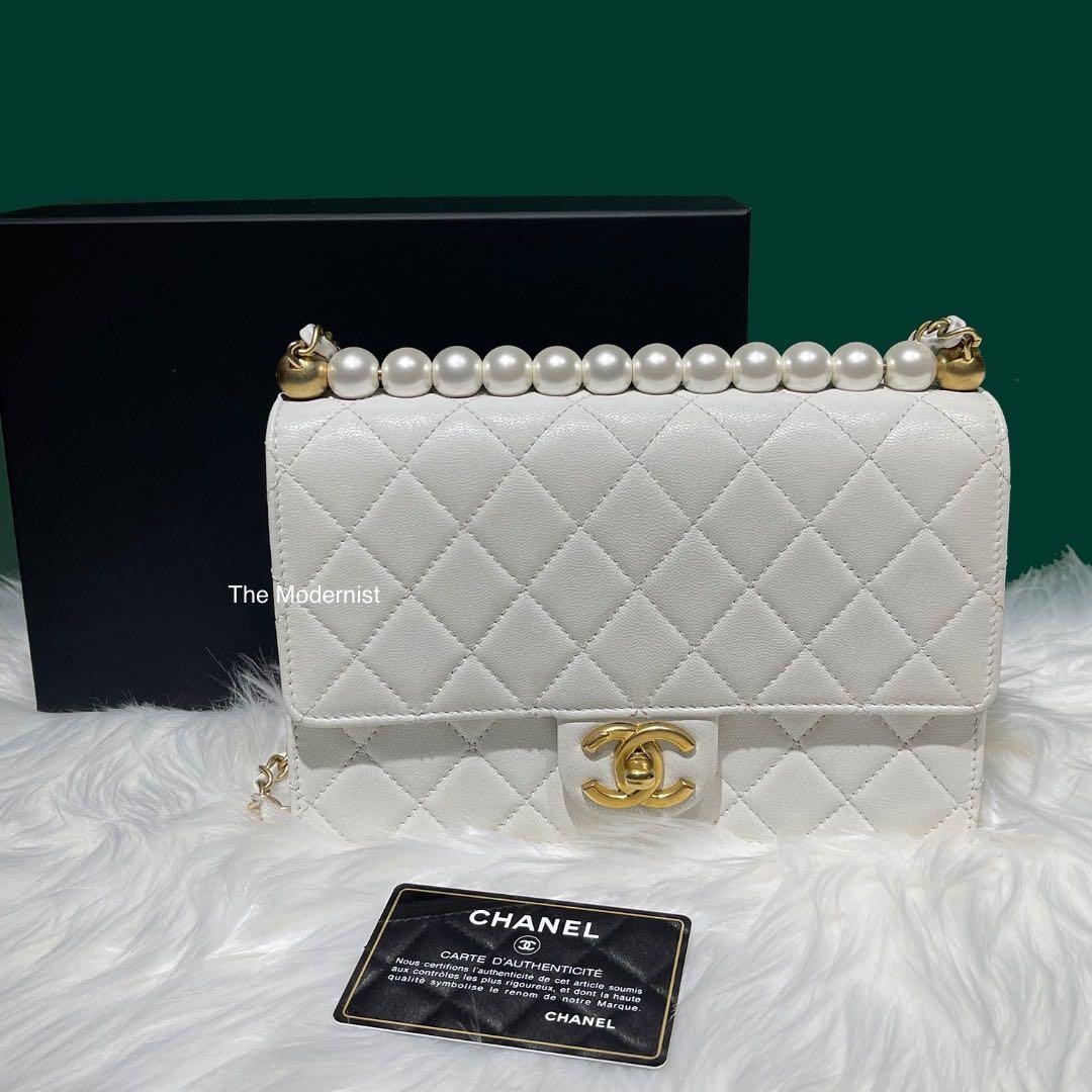 Authentic Chanel Pearl Flap Bag White Chèvre Leather Aged Gold