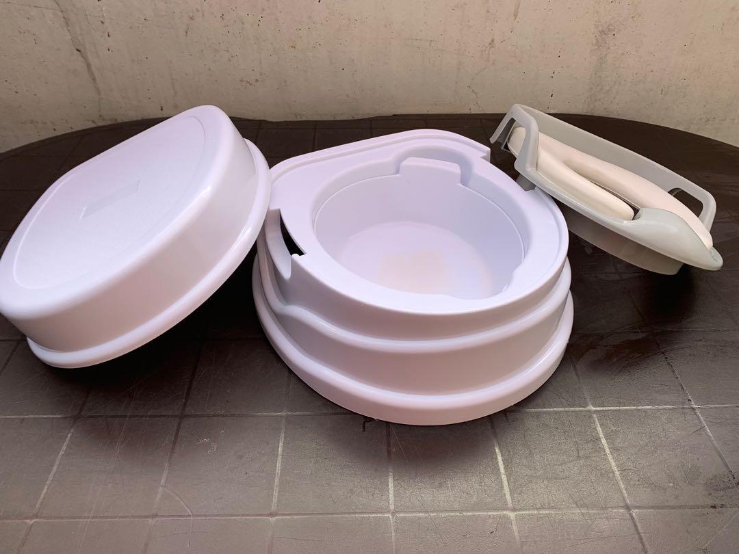 Baby Potty Train Kit from Amazon USA (Category: Toilet Training) located in Paranaque City. Submitted by seb_trading (Listing ID 1128960268, Image 3). Description: slightly uesd our baby know how to go to the toilet already, no need for it good condition white color almost new last price .