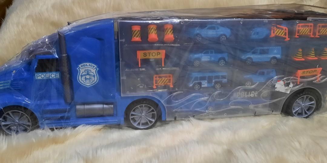 Big truck/ die cast case (Category: Vehicle & Diecast Models) located in Paranaque City. Submitted by kaelstoypalace (Listing ID 1128964194, Image 1). Description: Brand new IN GOOD CONDITION have dents on the upper part NO RETURN NO EXCHANGE NO REFUND.