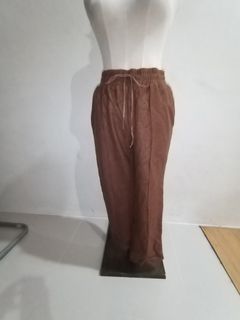 (Category: ) located in . Submitted by kendiupreloved (Listing ID 1129052607, Image 1). Description: .