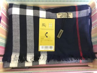 Burberry beetroot scarf clearance