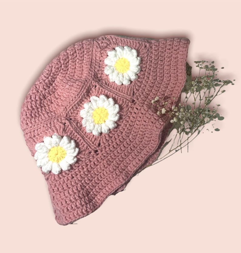 Embroidered Daisy Straw Crochet Bucket Hat  With Wide Brim And