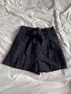 F21 Grid High Waisted Casual Short