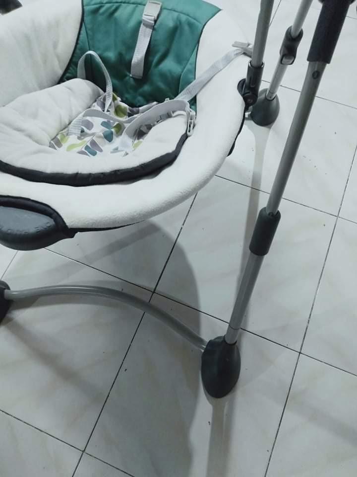 Graco Battery Operated Swing, Babies & Kids, Baby Nursery & Kids