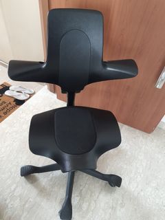 (Category: ) located in . Submitted by veeet (Listing ID 1128959491, Image 1). Description: .