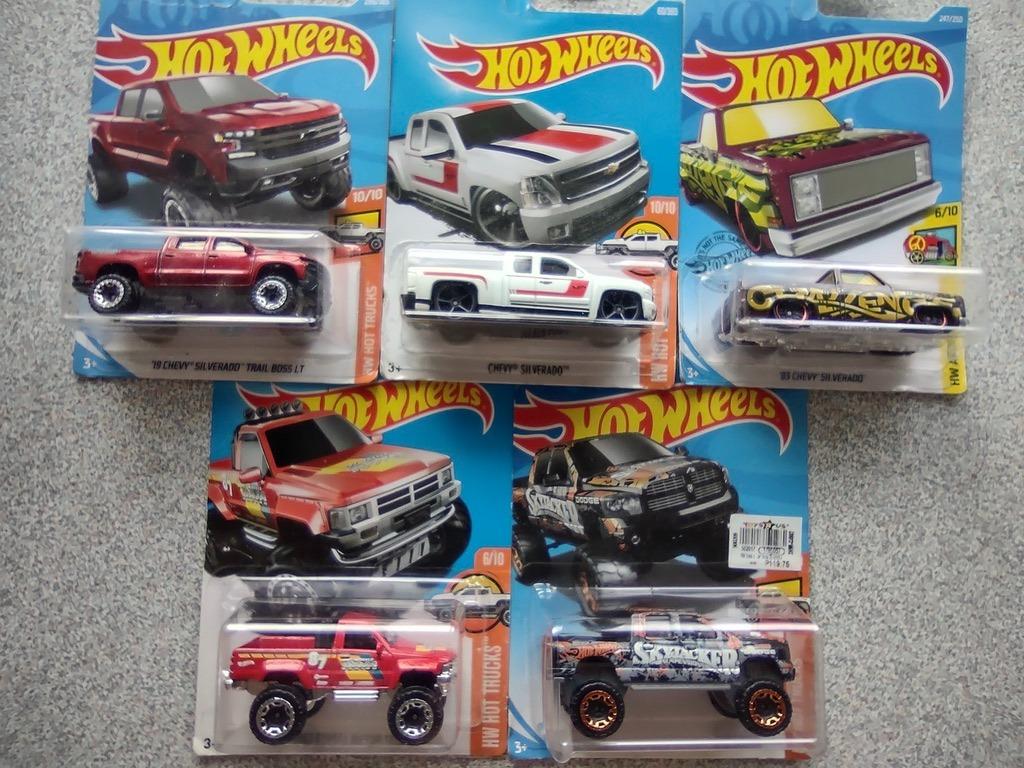 Hot wheels small truck hotsell