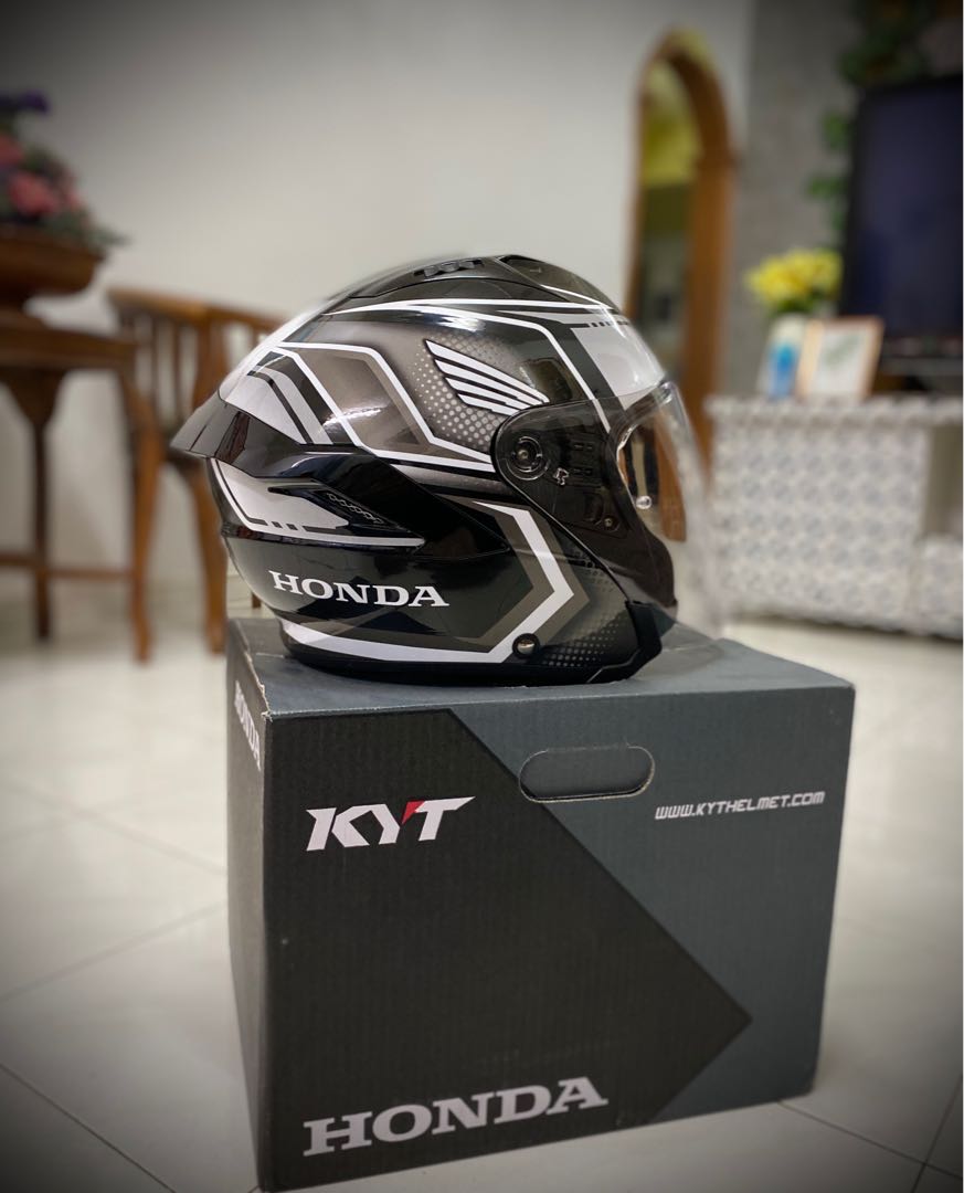 Kyt Honda Nf J White Demon Size L Motorbikes On Carousell