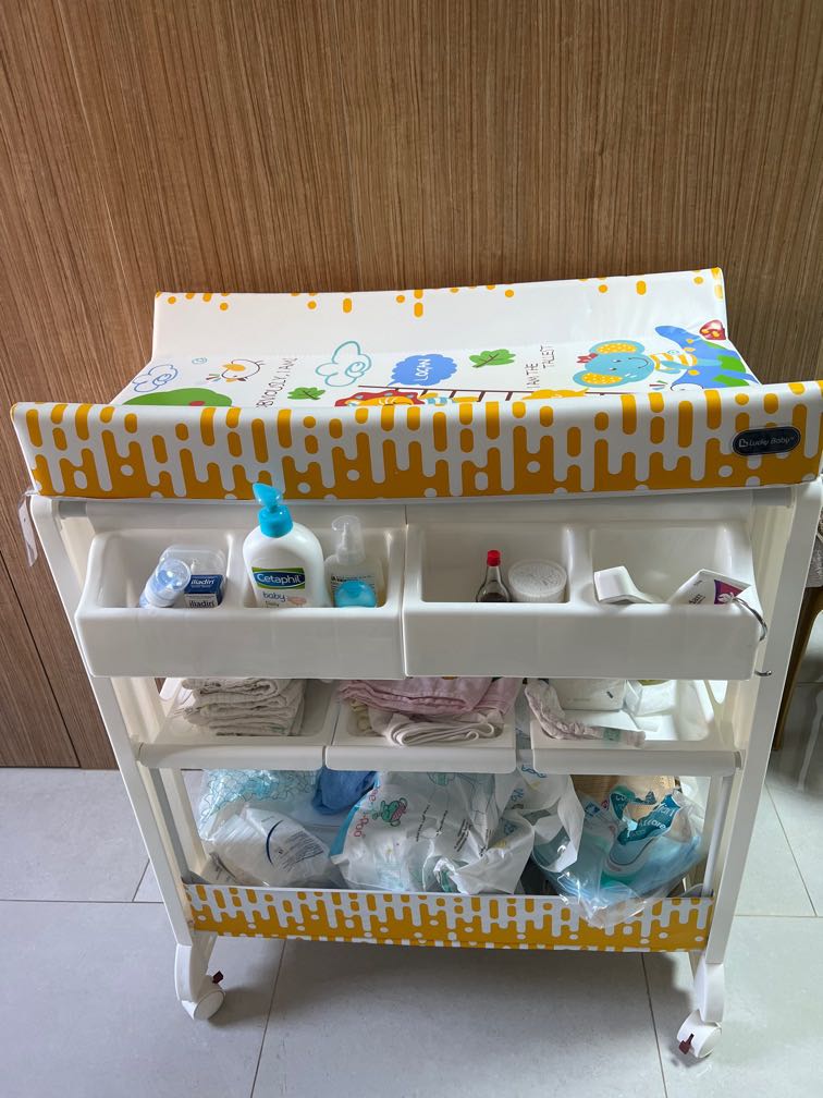 Lucky baby changing table shop