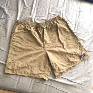 Patagonia 卡其色 尼龍防潑水短褲 L號 專櫃正品
