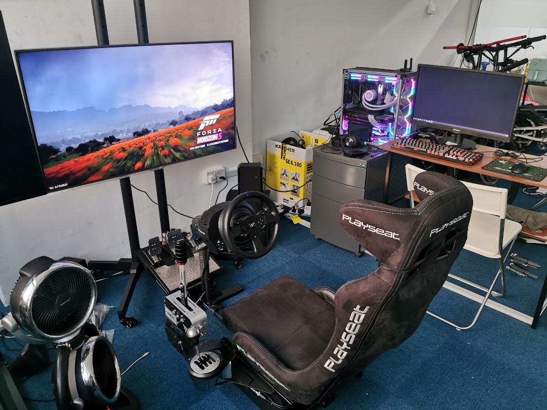  Playseat Evolution Pro Sim Racing Cockpit