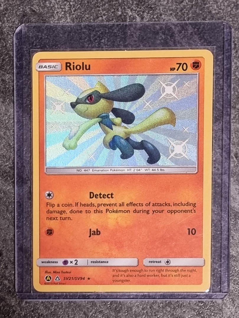 Shiny Riolu SV21/SV94 Holo Rare Pokemon Hidden Fates