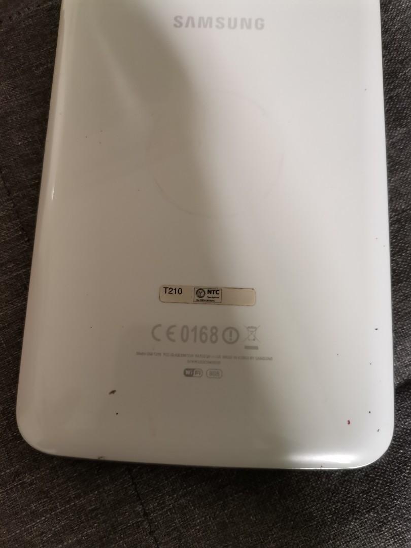 Samsung Galaxy Tab T210 (DEFECTIVE) (Category: Android) located in Taytay. Submitted by mrm_1982 (Listing ID 1128976009, Image 2). Description: Nagccharge sya, may power pero ayaw na mag-ON sa screen Pink cover included.