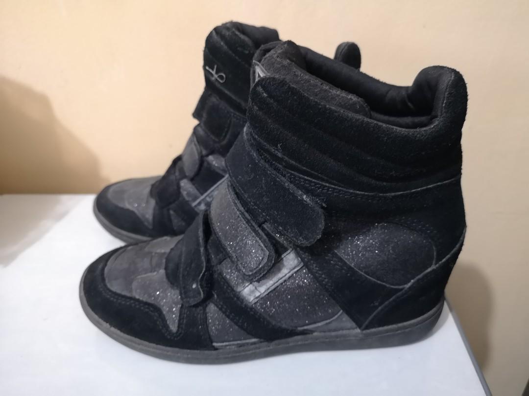 Skechers high heel online boots