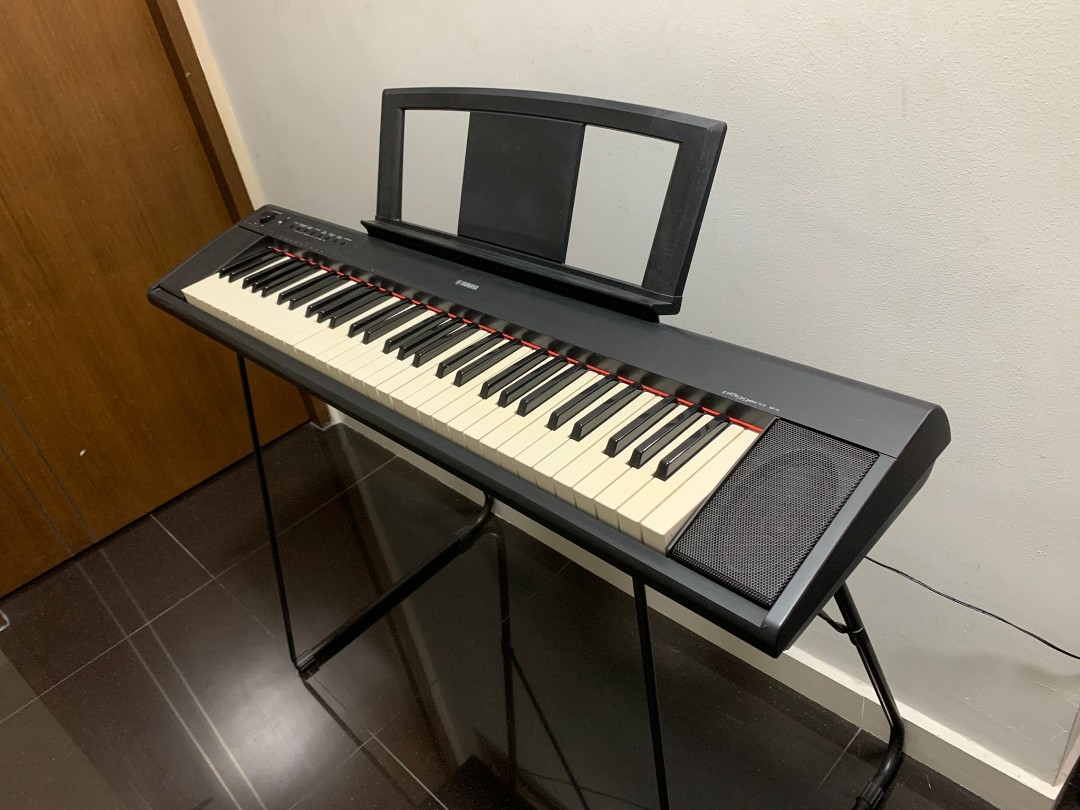 Yamaha Piaggero NP11 digital keyboard, Hobbies & Toys, Music & Media