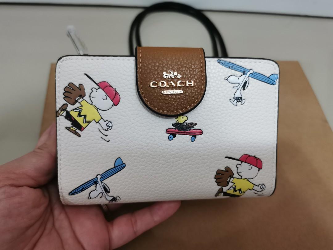 Coach X Peanut Medium Corner Zip Wallet C4899, Women's Fashion, Bags & Wallets, Wallets & Card