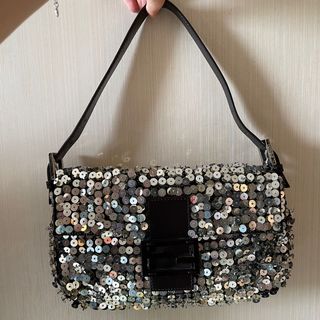 (Category: ) located in . Submitted by hydrangea98 (Listing ID 1130682440, Image 1). Description: .
