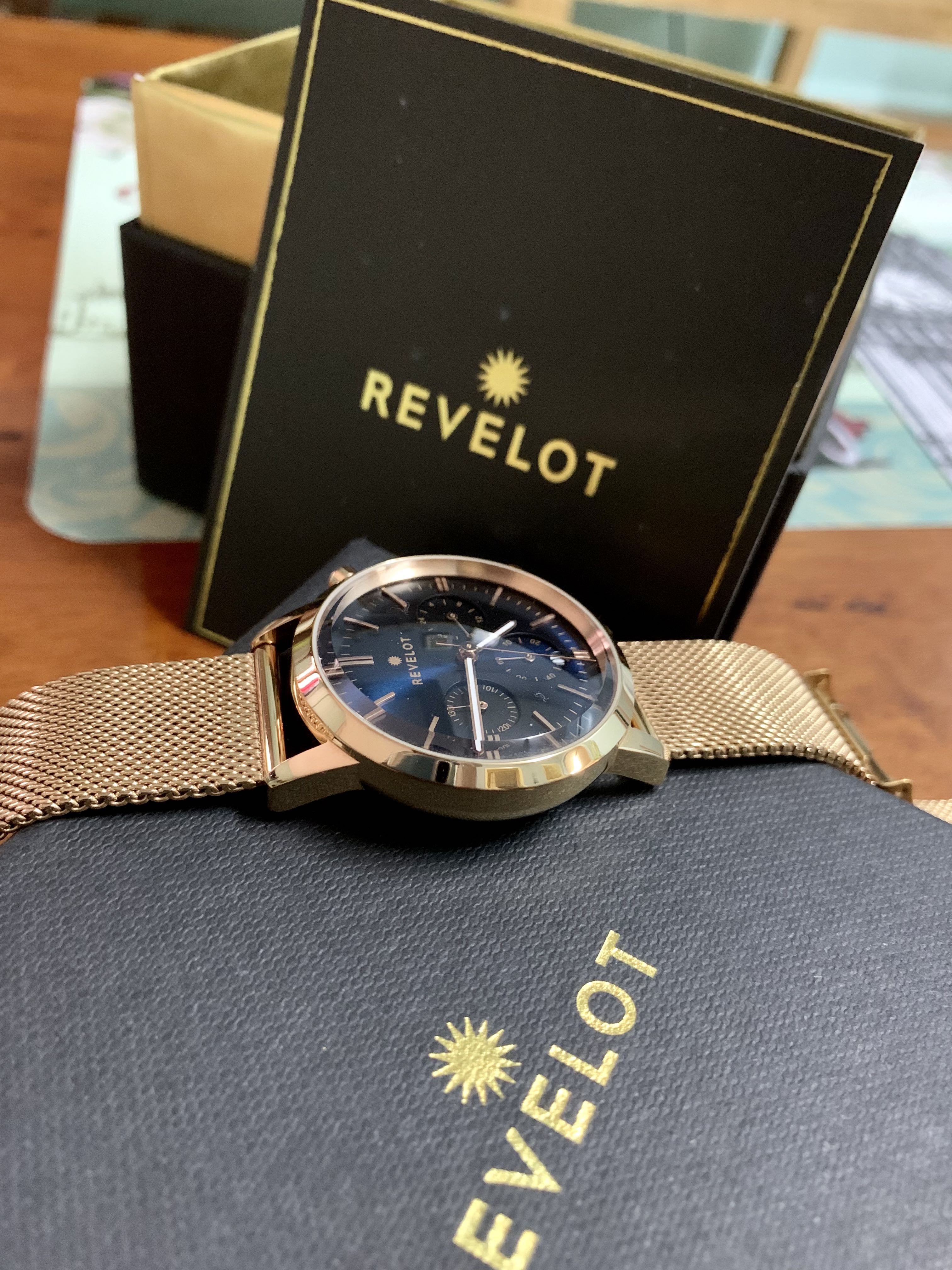 REVELOT] Admiring my budget watch from the back of my budget S-Class 🦧 : r/ Watches