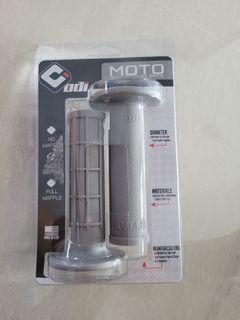 handlebar grips - odi / ktm