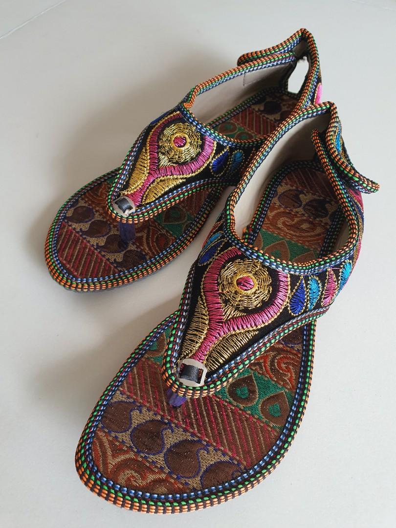 Pure leather sandals & Ankara Bags - Artist in Watamu