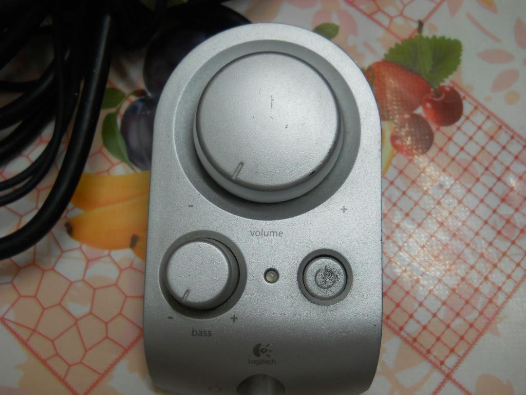 Logitech Z2300 Control Pod Wired Remote Power Bass Control