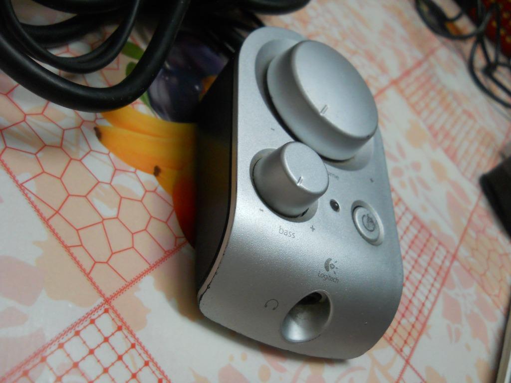 Logitech Z2300 Control Pod Wired Remote Power Bass Control