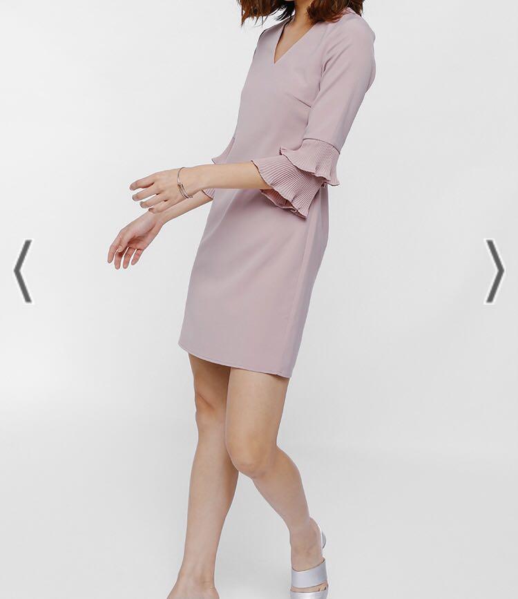 Love Bonito Layer Pleated Sleeve Dress 