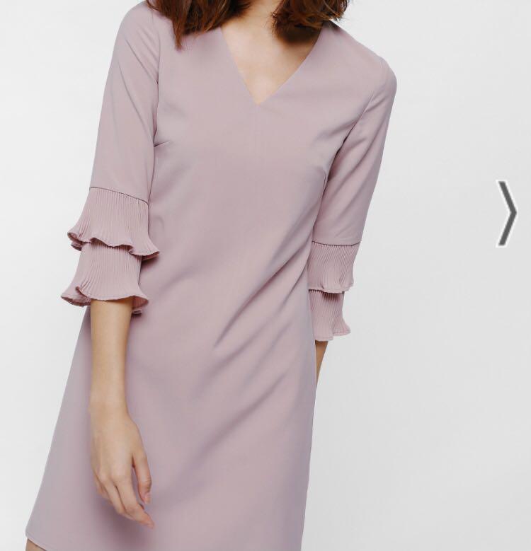 Love Bonito Layer Pleated Sleeve Dress 