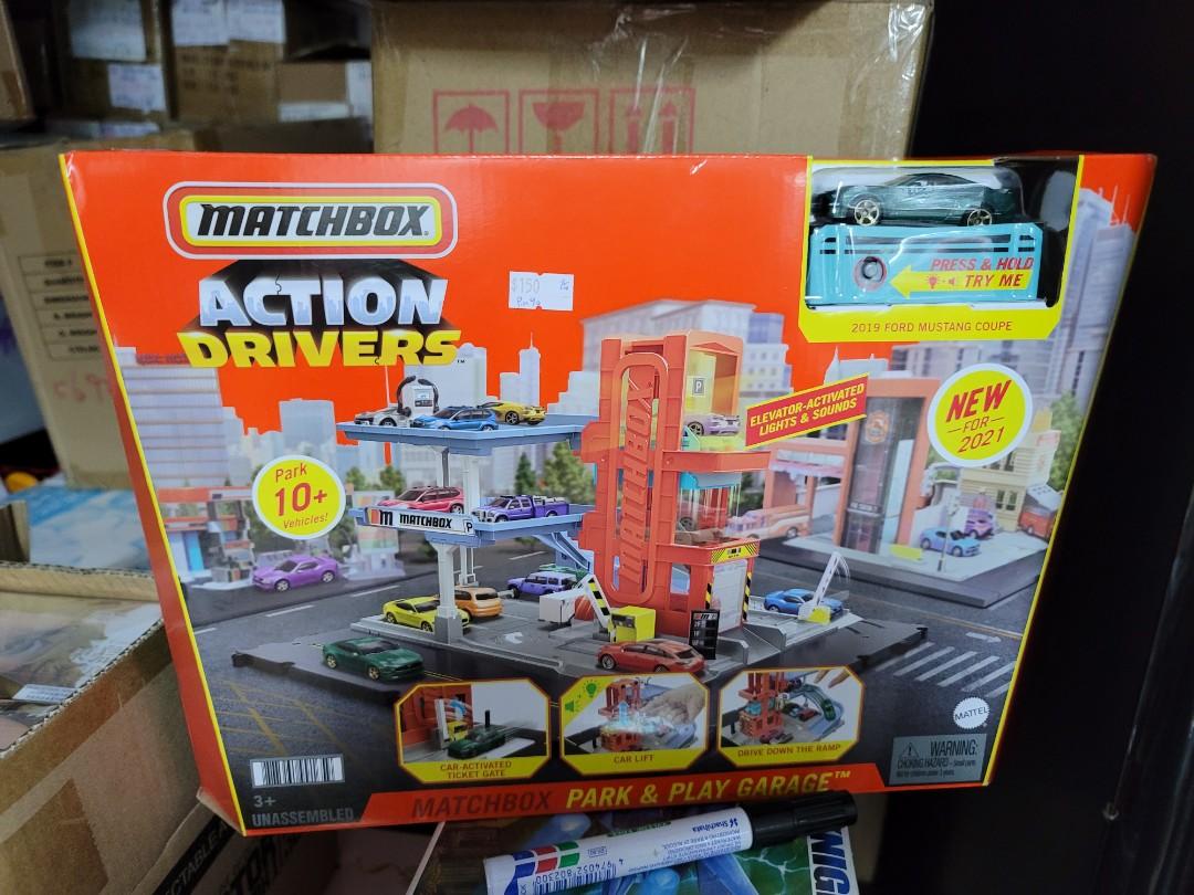 HOLD Matchbox action drivers car park & play garage set with sound