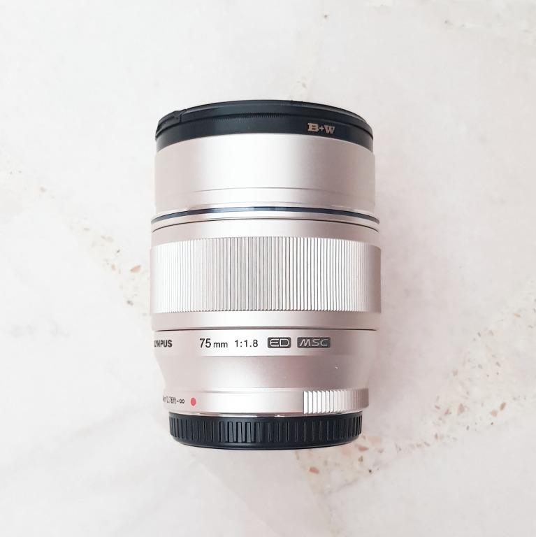 m.zuiko Digital ED 75mm f1.8 (for Micro 4/3 Camera) (Category: Lens & Kits) located in Singapore. Submitted by shingene__ (Listing ID 1130680265, Image 2). Description: ABOUT • Made in Japan. • No more warranty. • Comes with lens protector. FEATURES • High-Grade Portrait Lens (150mm 35mm equivalent) • High-speed, single-focal-length telephoto lens optimized for studio, stage, indoor sports and portrait photography • Nine-blade circular aperture u