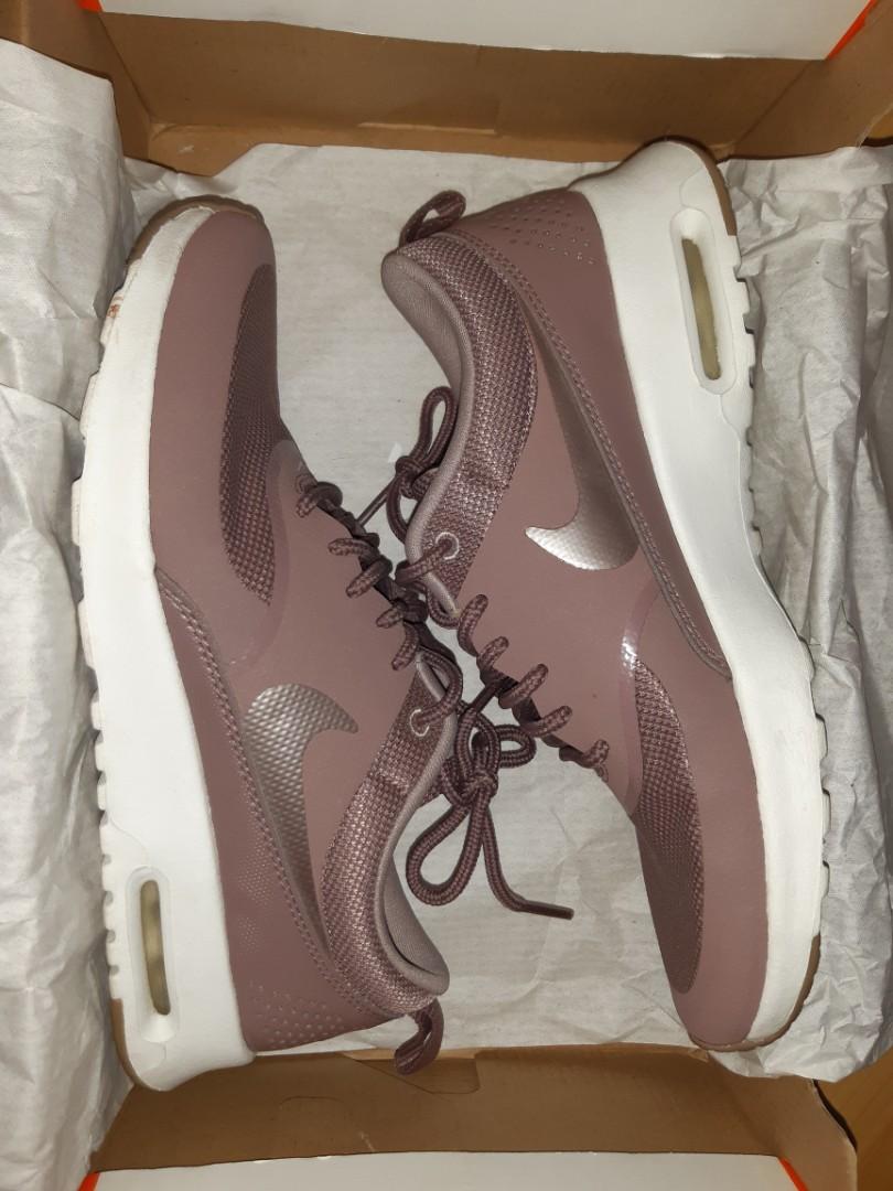 air max thea size 7