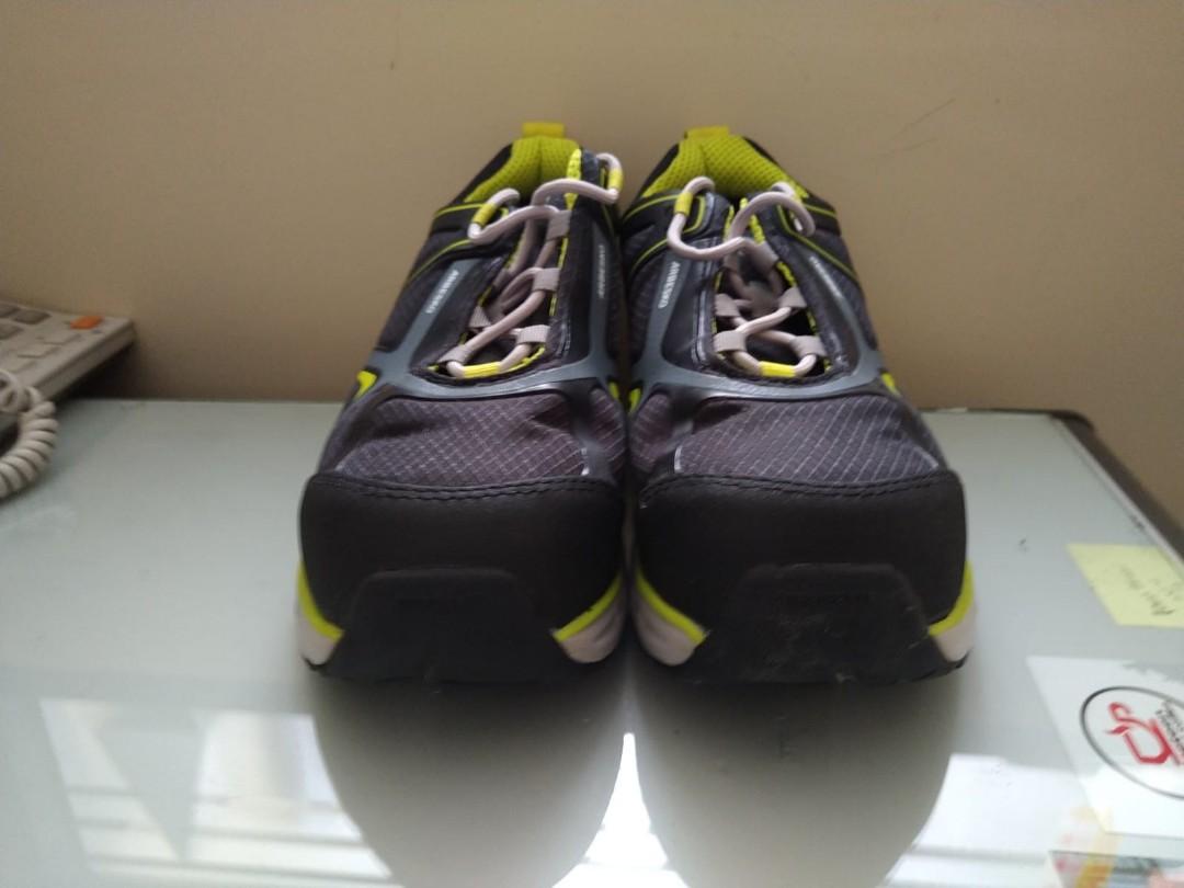Sepatu sales safety sneakers