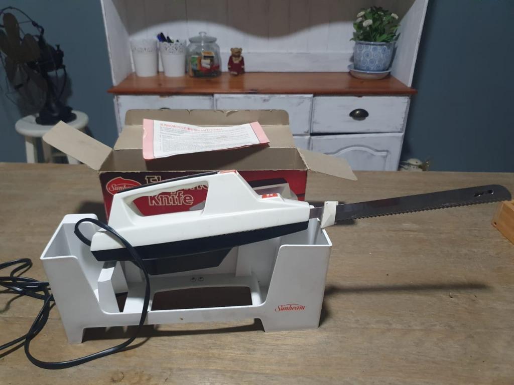 Sunbeam Electric Knife, Furniture & Home Living, Kitchenware