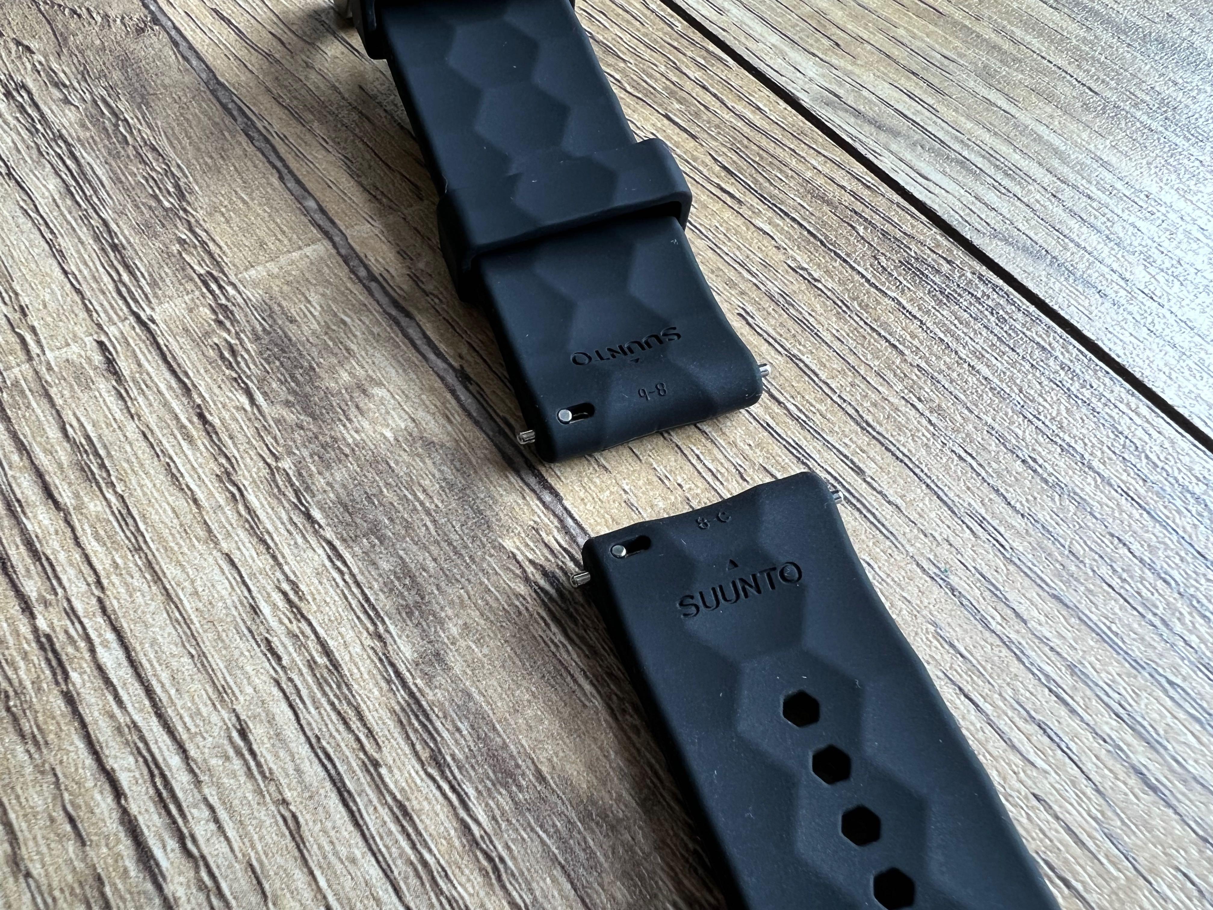 Suunto 24mm explore on sale 1 silicone strap