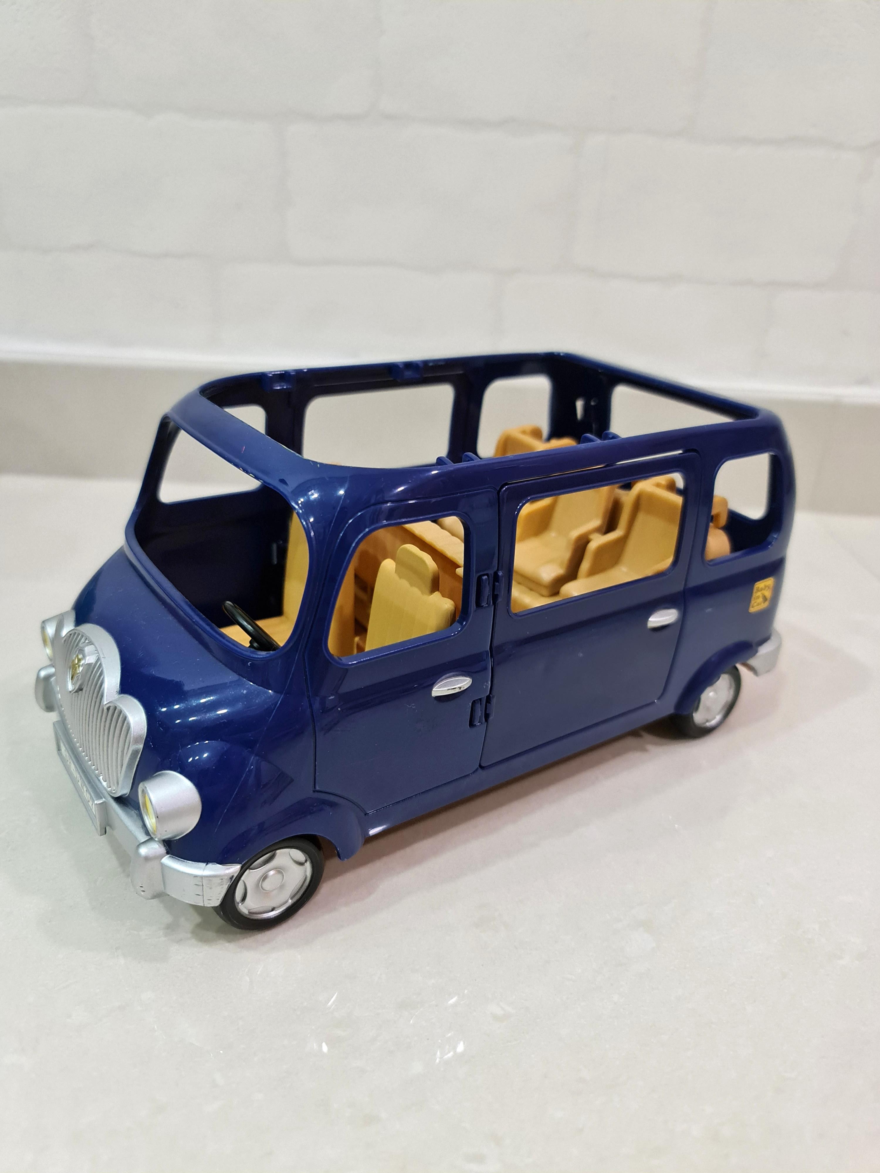 Sylvanian families store blue car