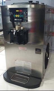 Taylor 706 ice cream machine
