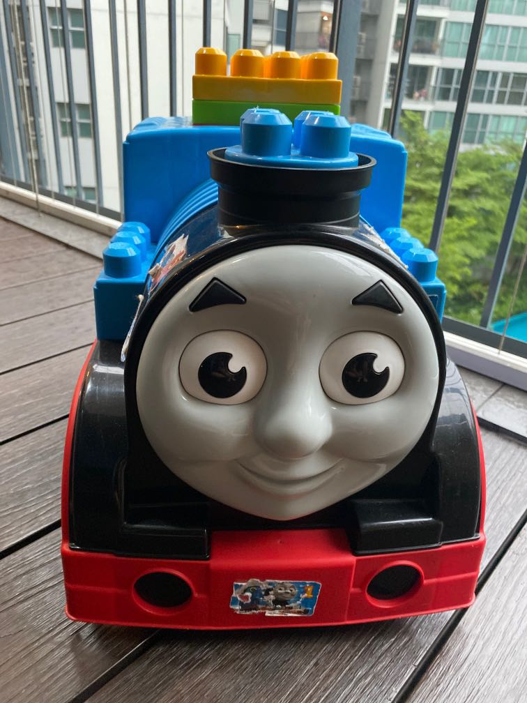 Thomas Using Building Block Thomas the train building blocks, Hobbies & Toys, Toys & Games on Carousell