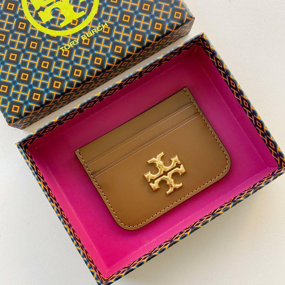 Tory Burch Eleanor Card Case, Women's Fashion, Bags & Wallets, Purses &  Pouches on Carousell