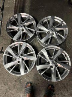 17” Nissan altima Stock used mags 5Holes pcd 114