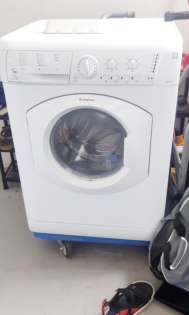 Ariston Washing machine, TV & Home Appliances, Washing Machines and