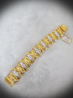 (Category: ) located in . Submitted by shopwifsu (Listing ID 1130967735, Image 1). Description: .