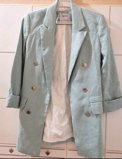 (Category: ) located in . Submitted by ellekween (Listing ID 1130952193, Image 1). Description: .